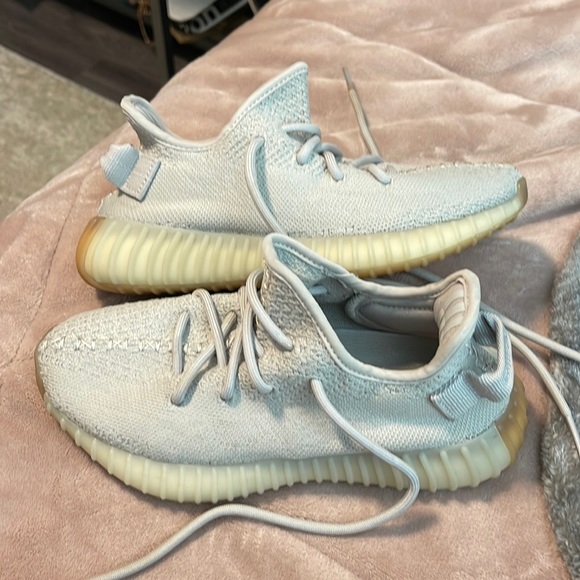 Kids Yeezy Boost 350 V2 Sesame - Picture 1 of 3